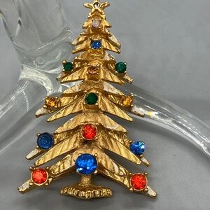 RARE Vintage 1960s ART Christmas Tree Pin / Brooch - gold with rhinestones